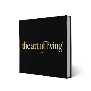 Afbeelding van The Art of Living Part V - Hardcover Koffietafelboek - Hardcoverboek Interieur & Exterieur - Architectuurboek - 45 toonaangevende villa’s, kastelen en exclusieve appartementen uit Nederland en België